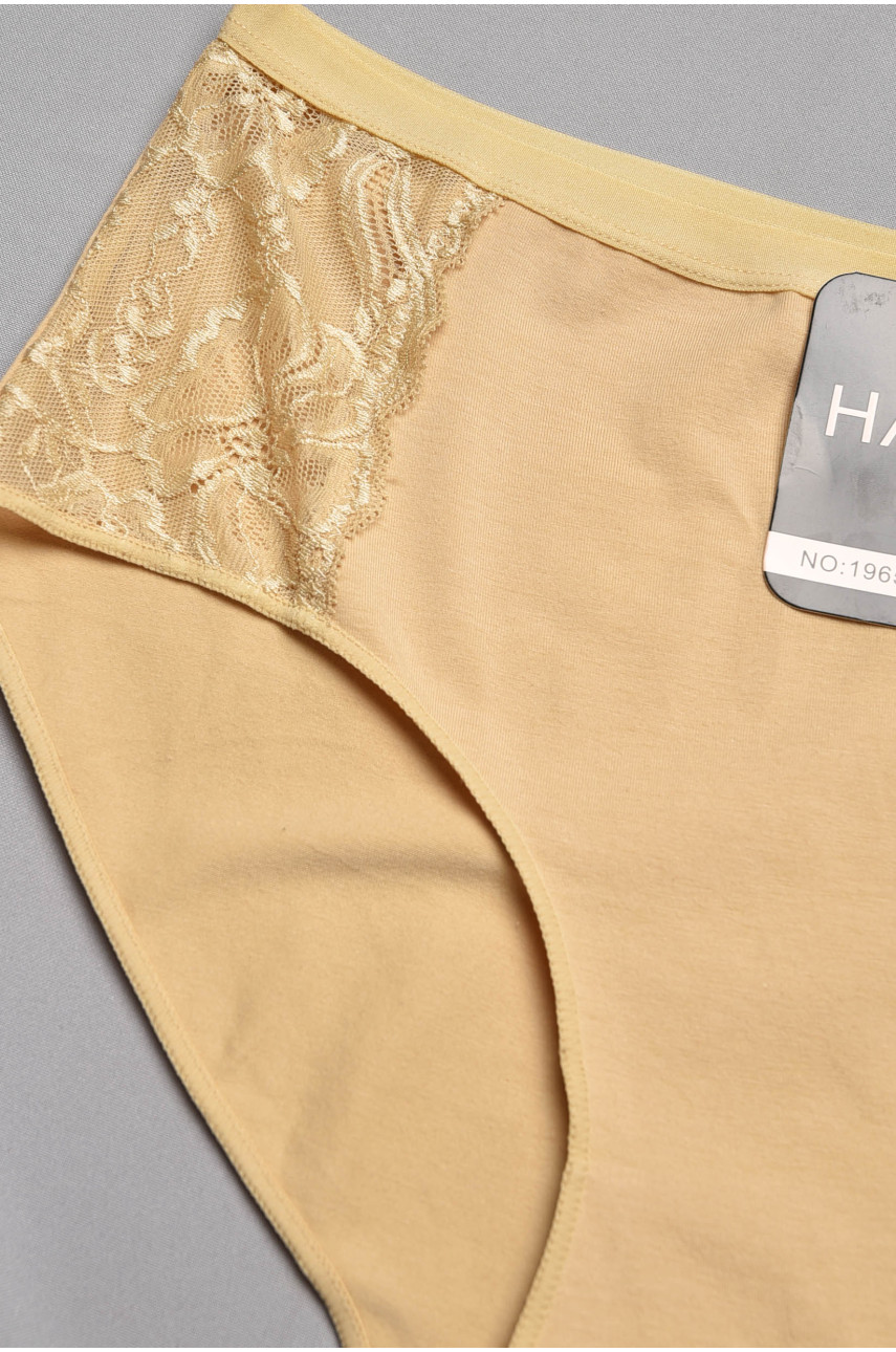 Труси жіночі напівбатальні бежевого кольору 1965 197063