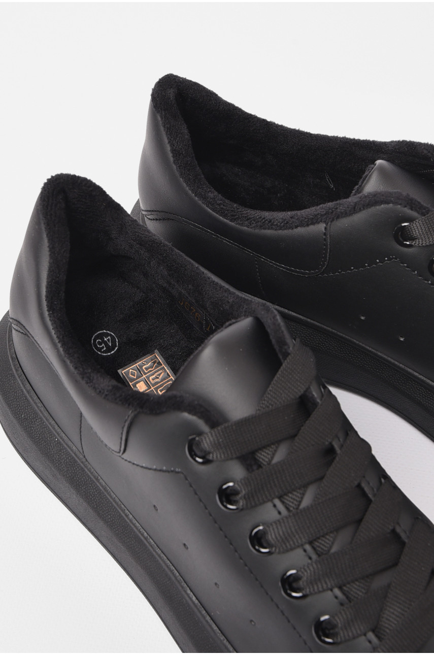 Кросівки чоловічі чорного кольору на флісі 676-1 197103