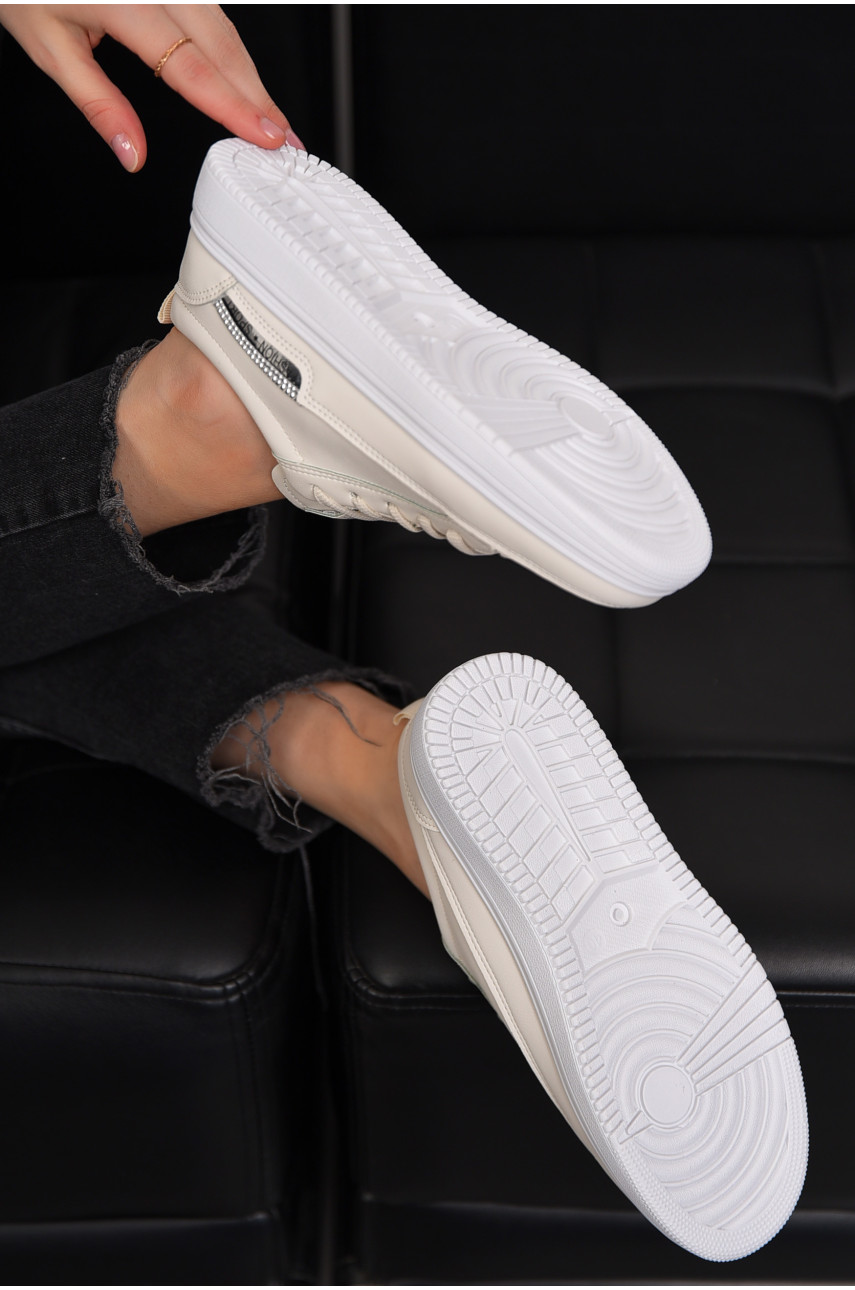 Кросівки жіночі бежевого кольору на шнурівці в-2 197128