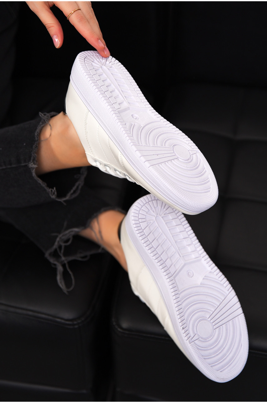 Кросівки жіночі білого кольору на шнурівці в-18 197129