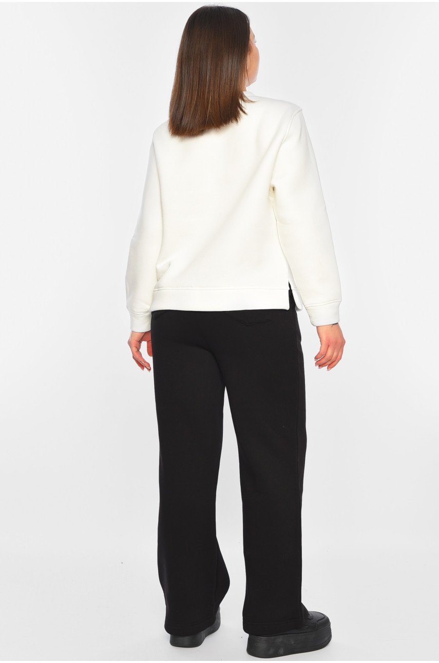 Спортивный костюм женский полубатальный на флисе черно-белого цвета 002 197450 Спортивный костюм женский полубатальный на флисе черно-белого цвета 002 197450