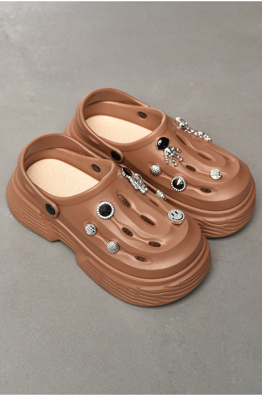 Кроксы женские коричневого цвета н30 197467 Кроксы женские коричневого цвета н30 197467