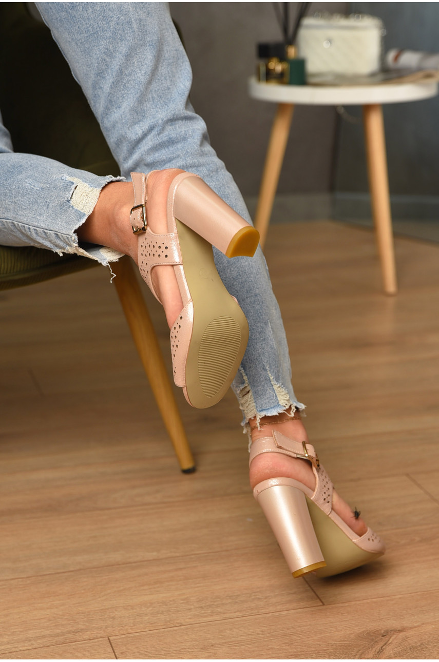 Босоніжки жіночі бежевого кольору 7318-9 198027 Босоніжки жіночі бежевого кольору 7318-9 198027