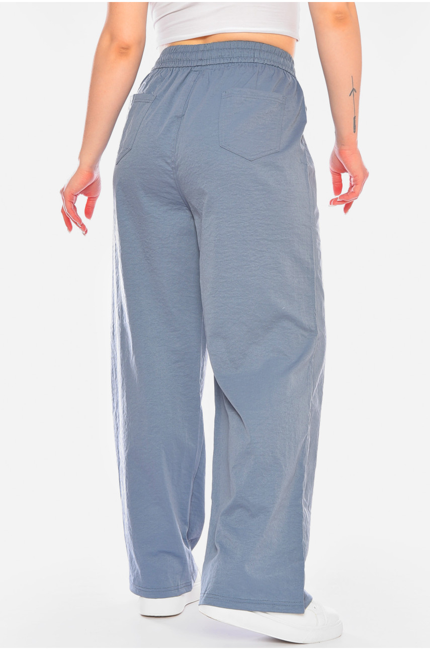 Штани жіночі однотонні напівбатальні блакитного кольору 4095-3 198254