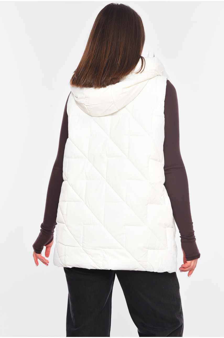 Жилетка женская белого цвета 206 198303 Жилетка женская белого цвета 206 198303