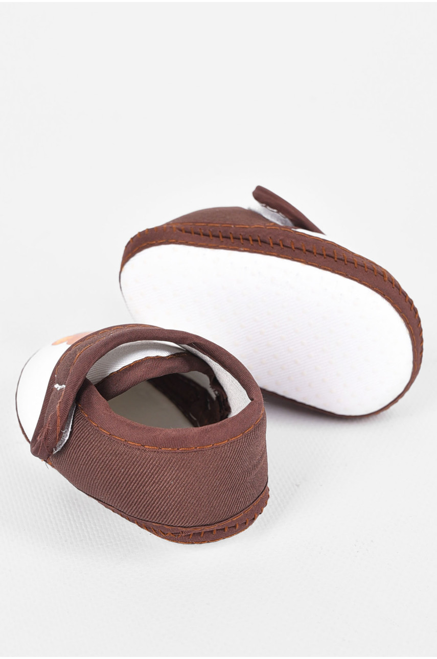Пинетки детские коричневого цвета 198339