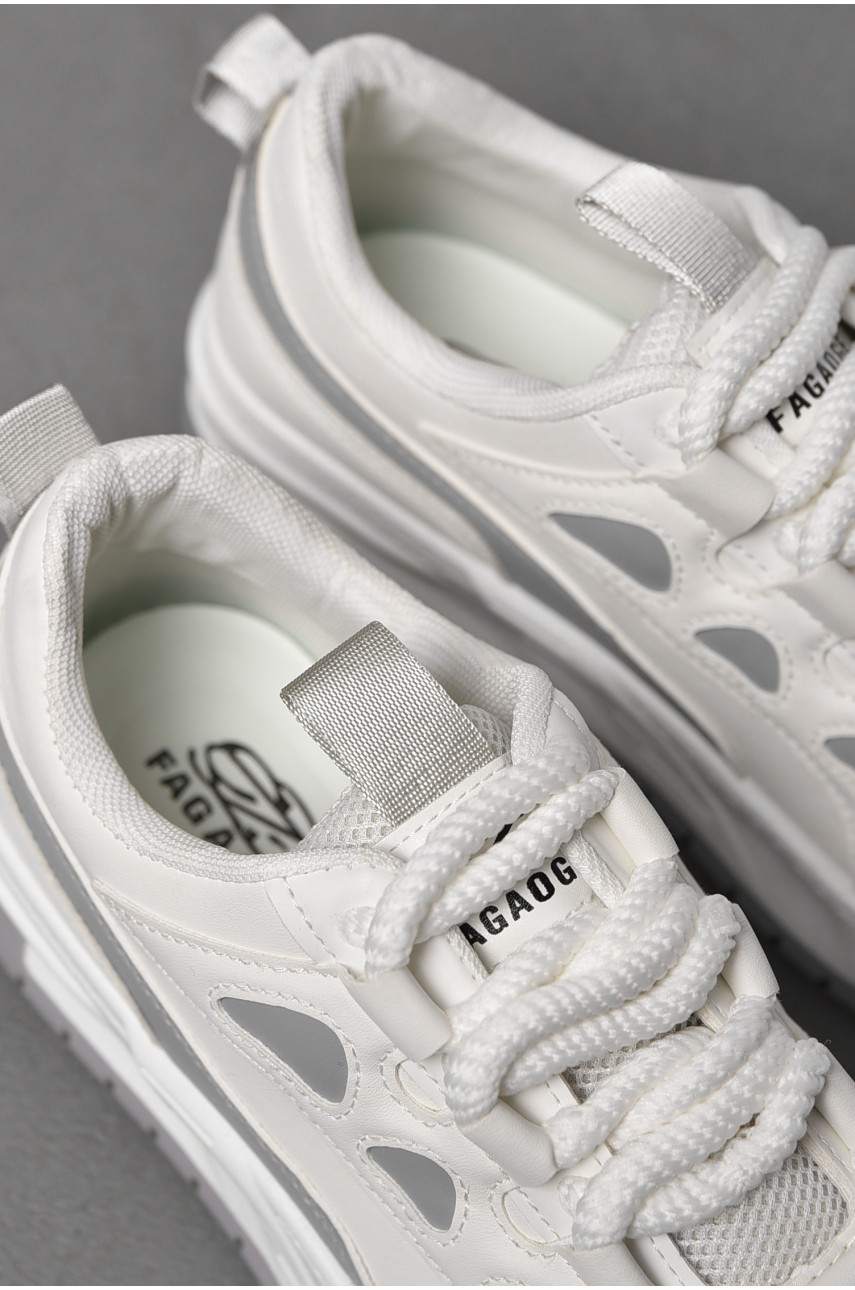 Кросівки чоловічі білого кольору на шнурівці нк110-2 198371 Кросівки чоловічі білого кольору на шнурівці нк110-2 198371