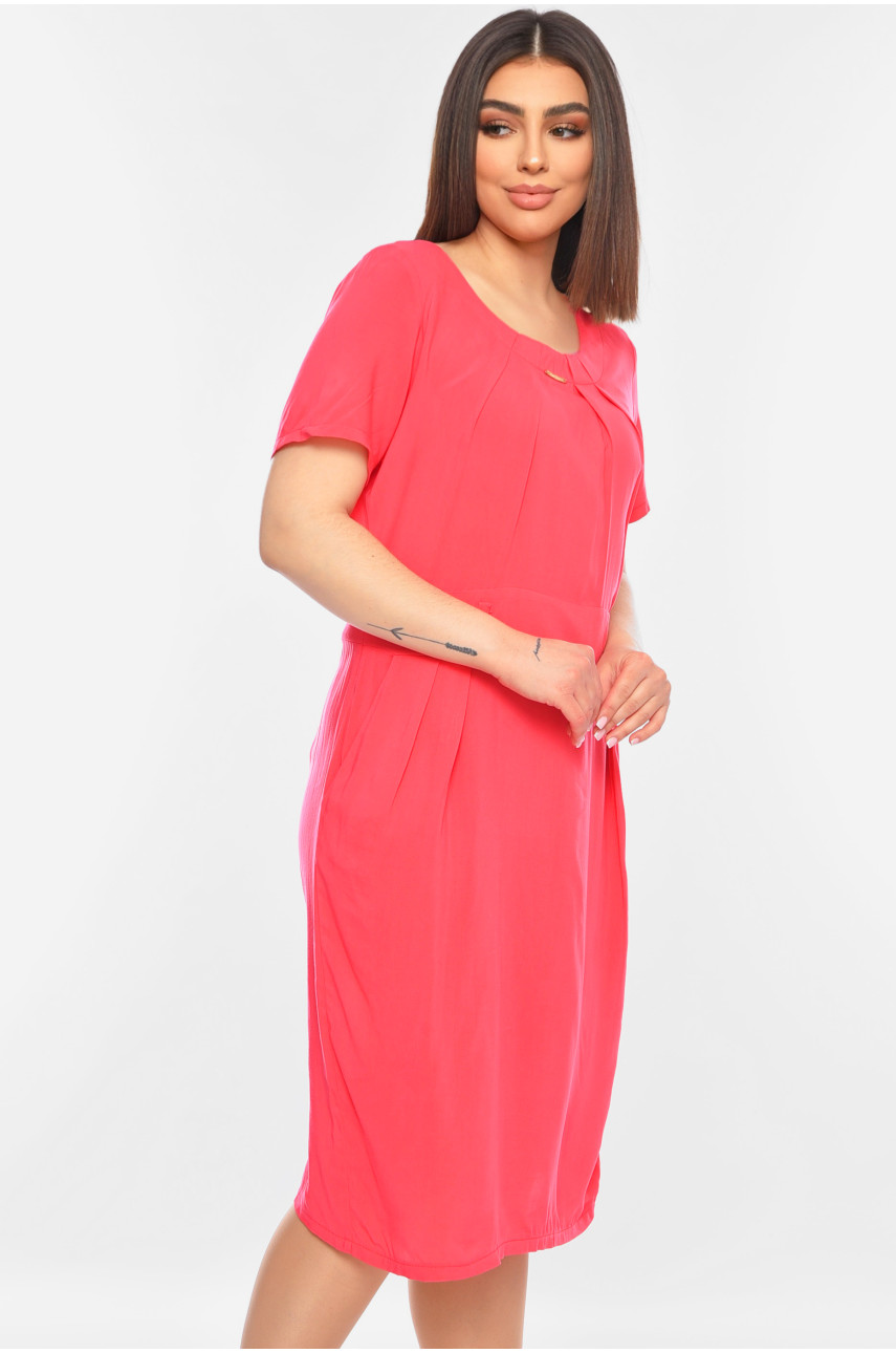 Платье женское батальное кораллового цвета 198669