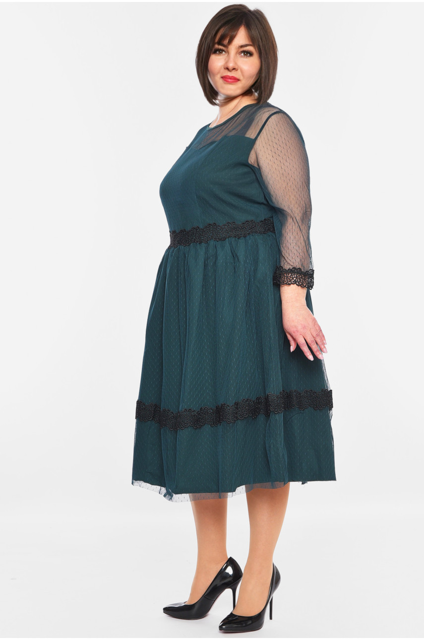 Платье женское батальное зеленого цвета 203 198957 Платье женское батальное зеленого цвета 203 198957
