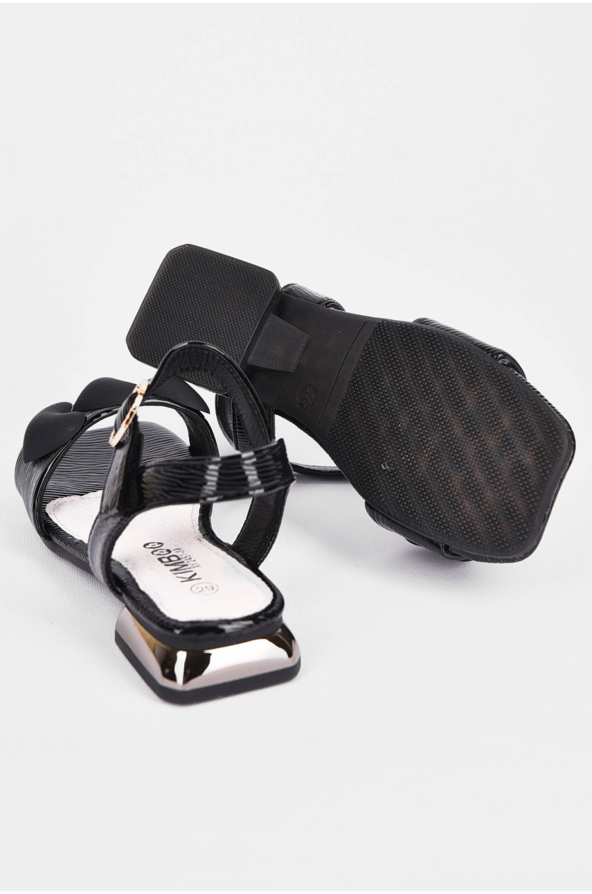 Босоножки детские для девочки черного цвета XH2461-3А 199510
