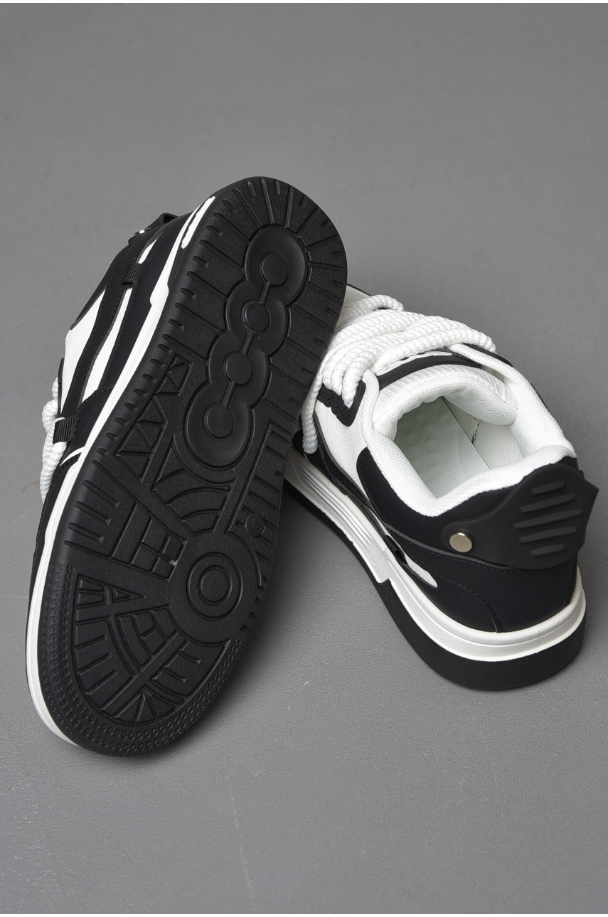 Кроссовки мужские черно-белого цвета на шнуровке Уценка 70-6 200135