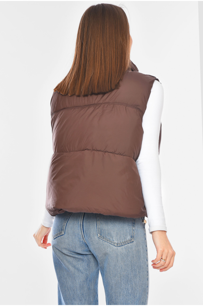 Жилетка женская однотонная коричневого цвета 816 200303