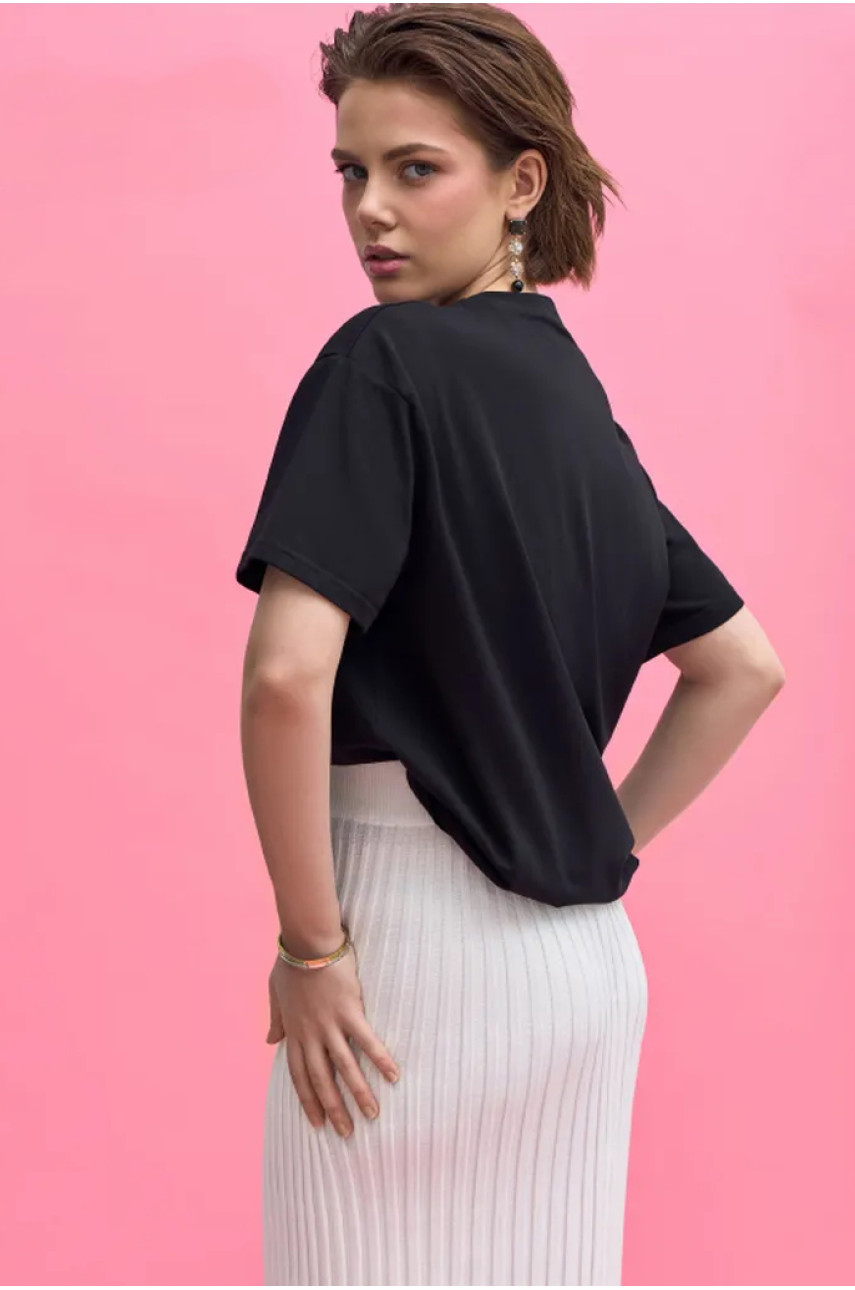 Футболка жіноча чорного кольору 200744 Футболка жіноча чорного кольору 200744