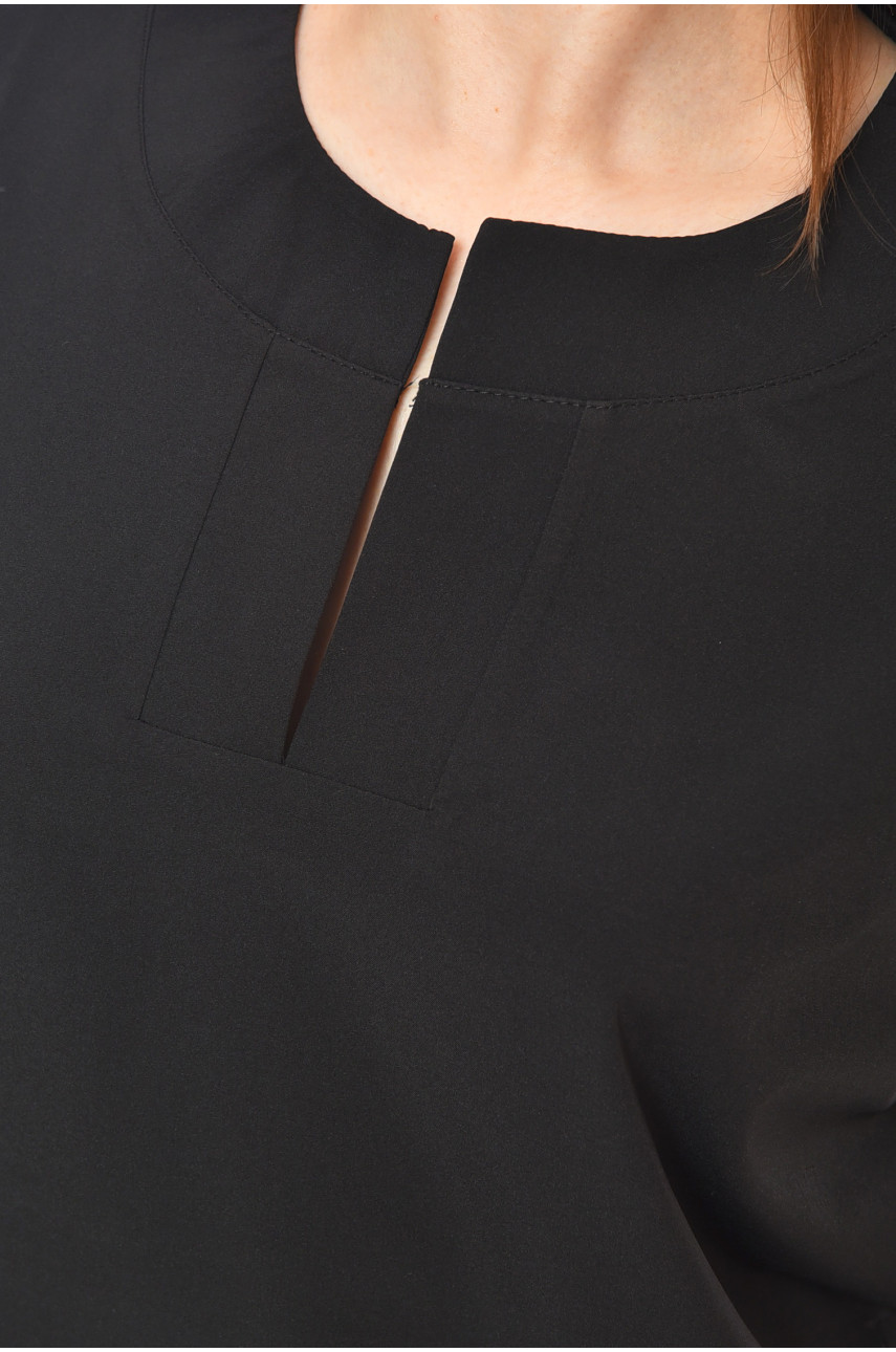 Блуза жіноча напівбатальна чорного кольору 261 200974 Блуза жіноча напівбатальна чорного кольору 261 200974