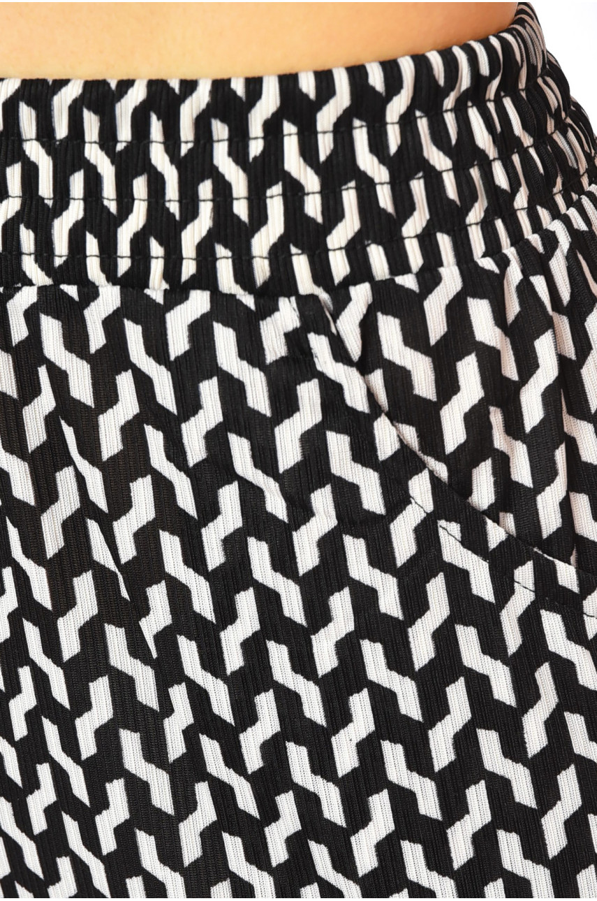 Штани жіночі напівбатальні чорного кольору А768 200976 Штани жіночі напівбатальні чорного кольору А768 200976