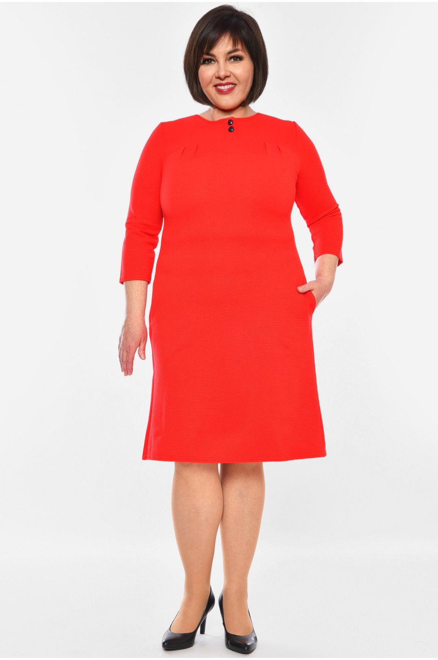Платье женское батальное красного цвета 8134 201101