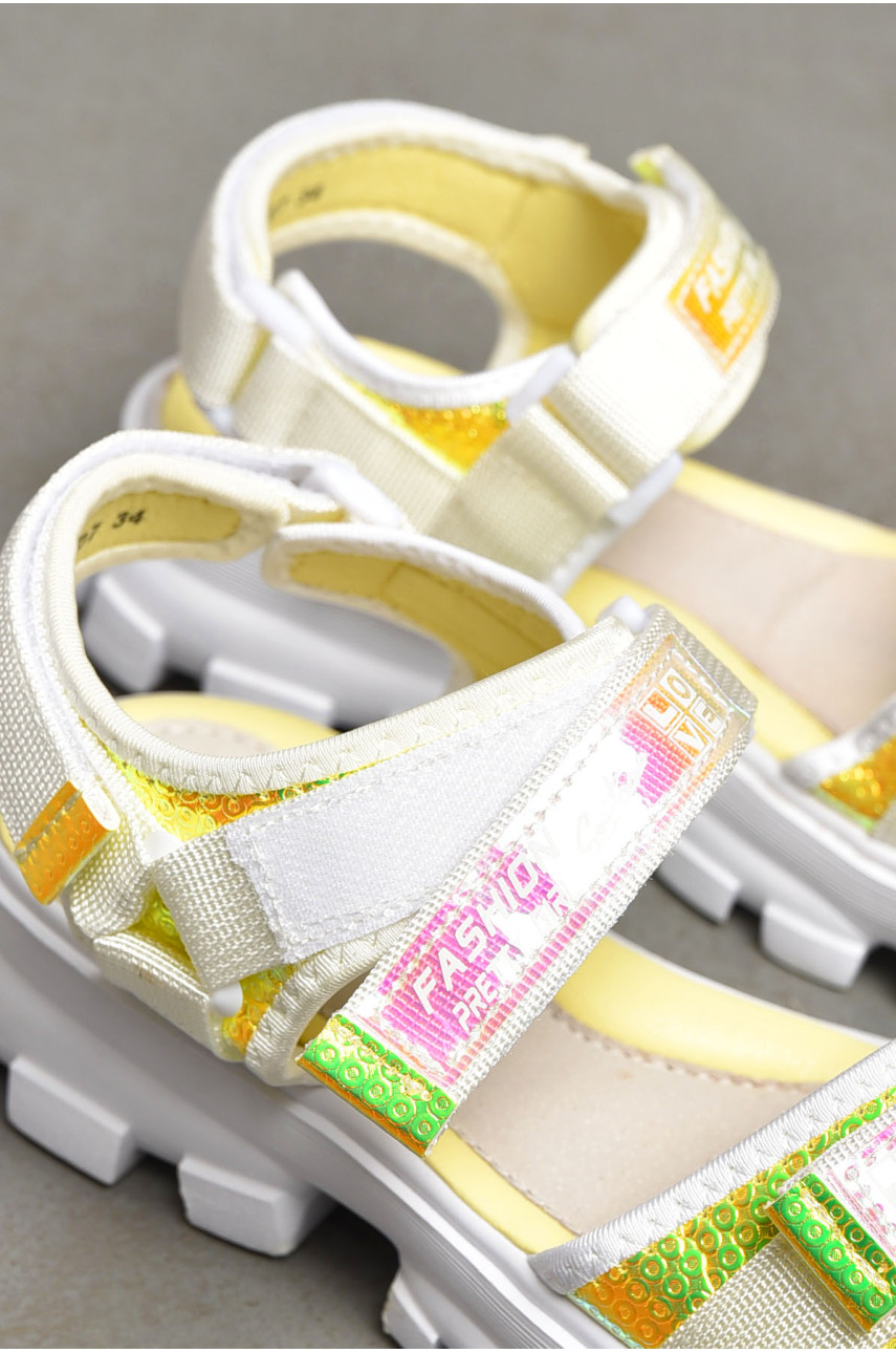 Босоножки для девочки желтого цвета 2007-67 202070