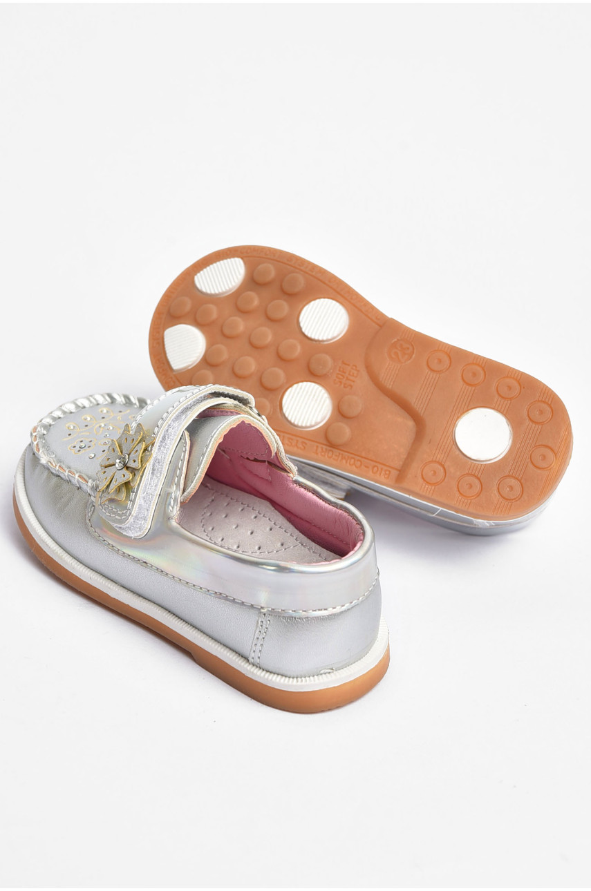 Мокасини дитячі для дівчинки сріблястого кольору 18302-21 202324