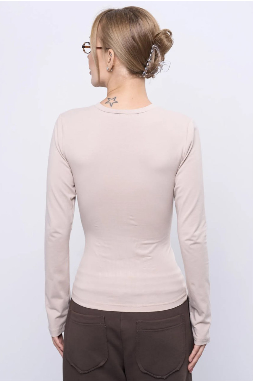 Лонгслив женский бежевого цвета 017 202347 Лонгслив женский бежевого цвета 017 202347