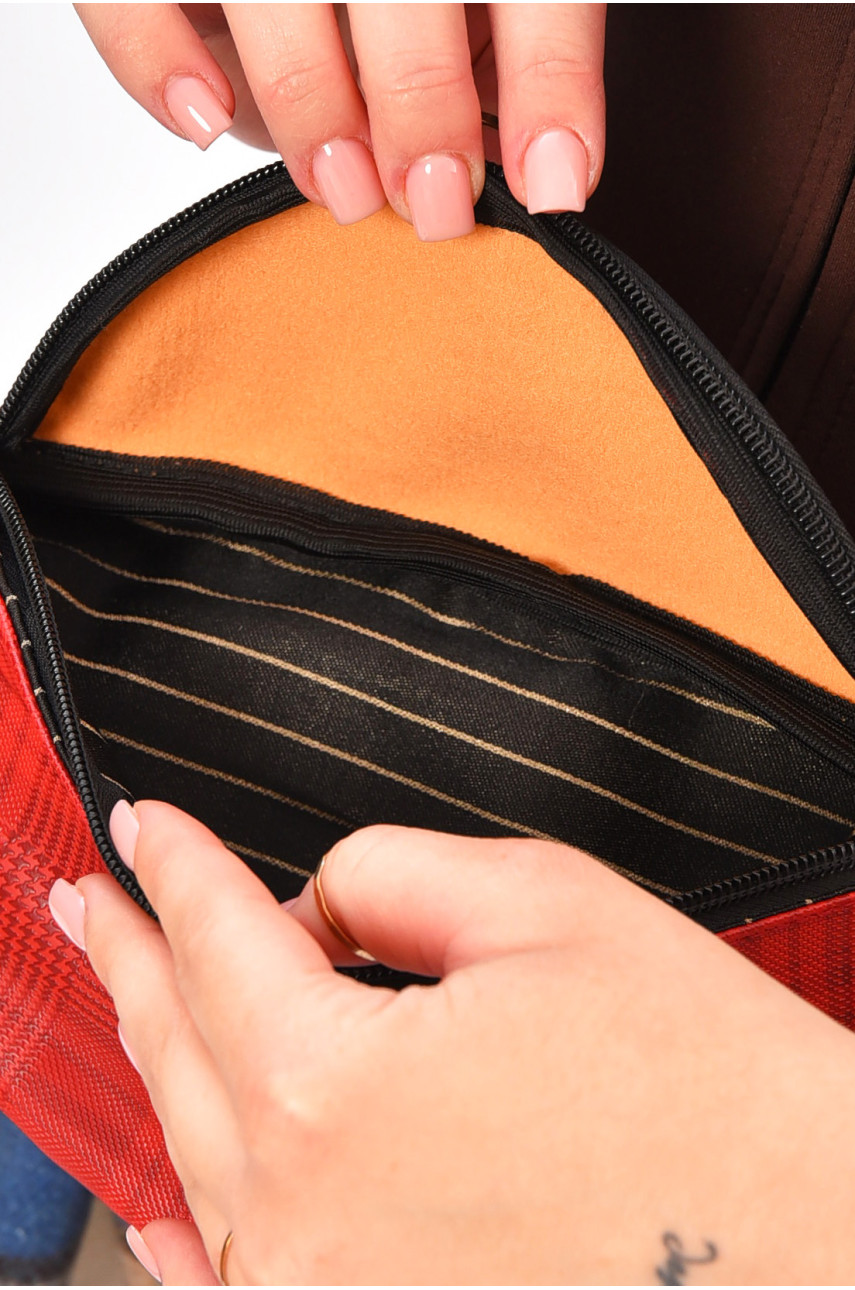 Бананка жіноча червоного кольору 203303 Бананка жіноча червоного кольору 203303