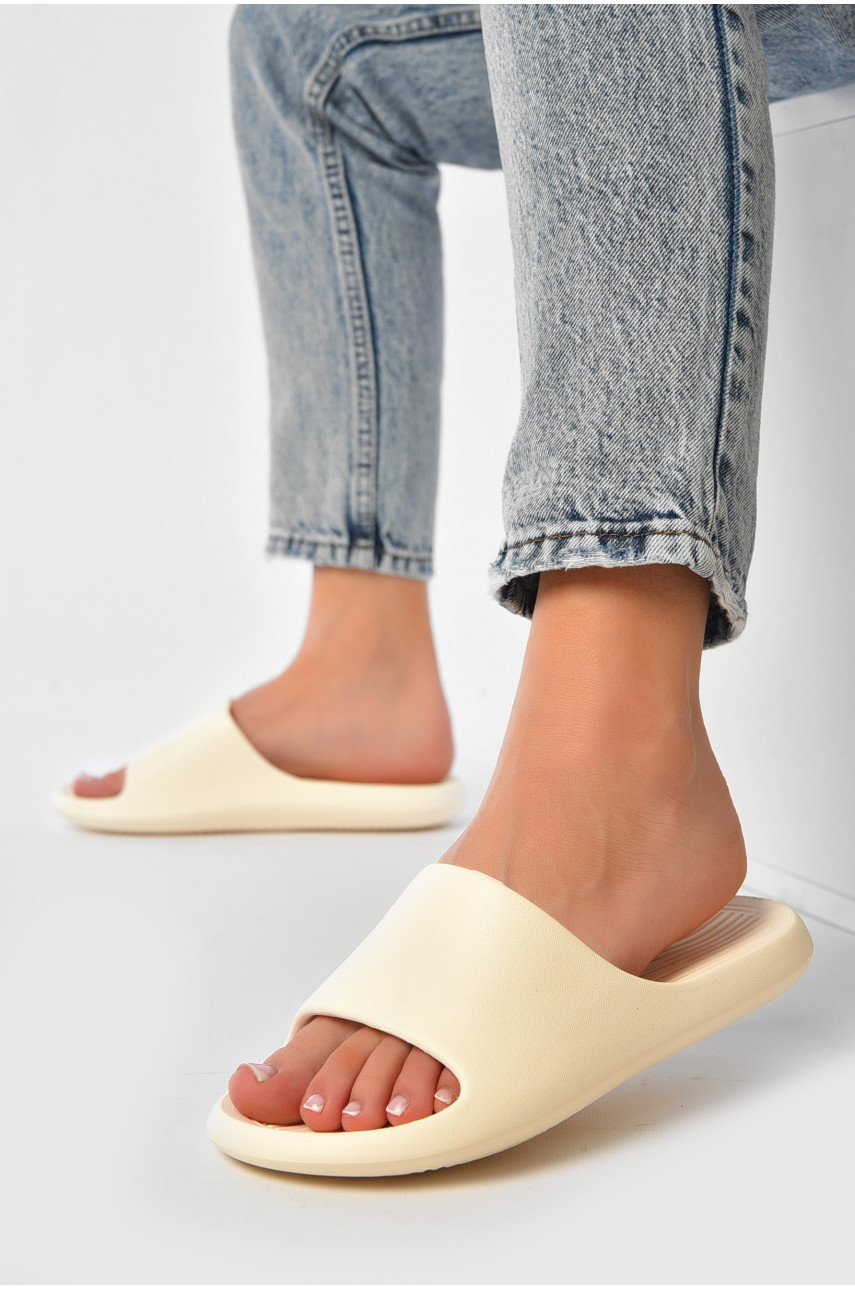 Шлепанцы пена женские молочного цвета 5062-2 203729 Шлепанцы пена женские молочного цвета 5062-2 203729