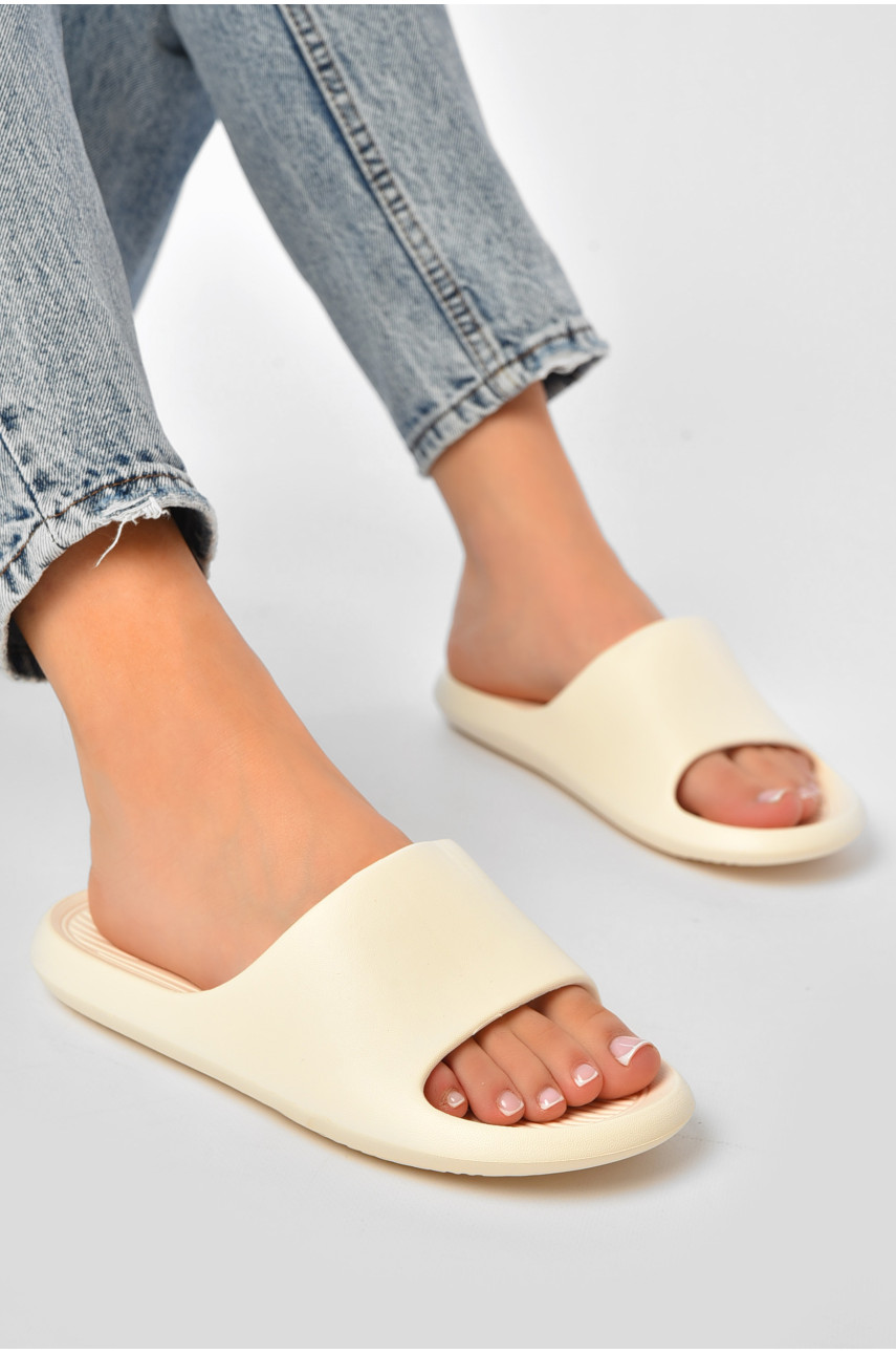Шлепанцы пена женские молочного цвета 5062-2 203729 Шлепанцы пена женские молочного цвета 5062-2 203729