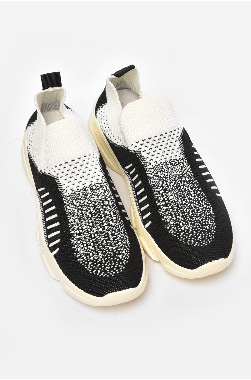 Кросівки жіночі чорно-білого кольору текстиль 322 203954