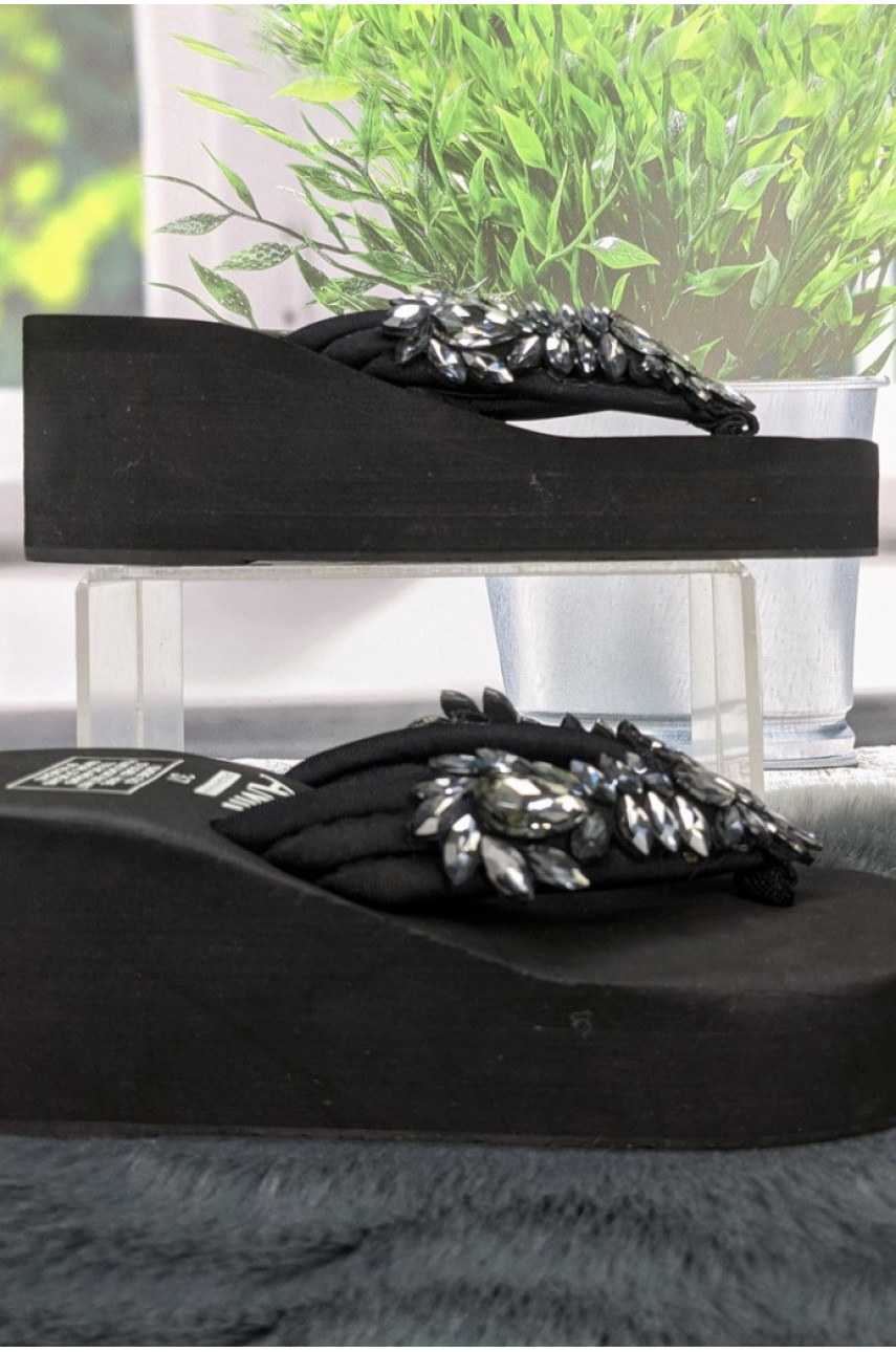 Вьетнамки женские черного цвета со стразами 203968