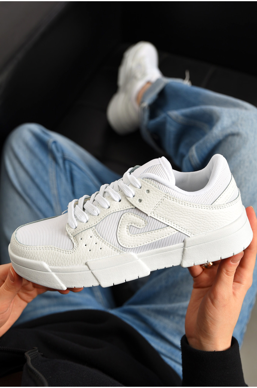 Кроссовки женские белого цвета на шнуровке Уценка 5010-3 204025 Кроссовки женские белого цвета на шнуровке Уценка 5010-3 204025