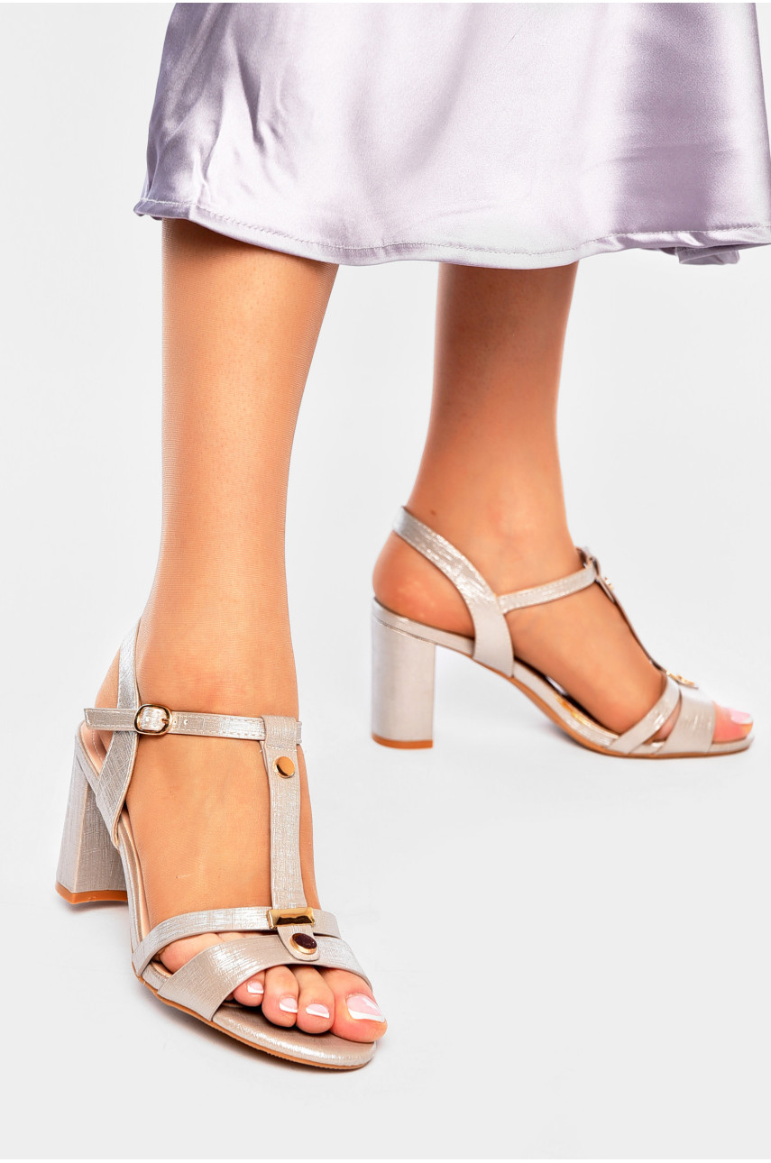 Босоножки женские серого цвета Уценка 815-29 204137 Босоножки женские серого цвета Уценка 815-29 204137