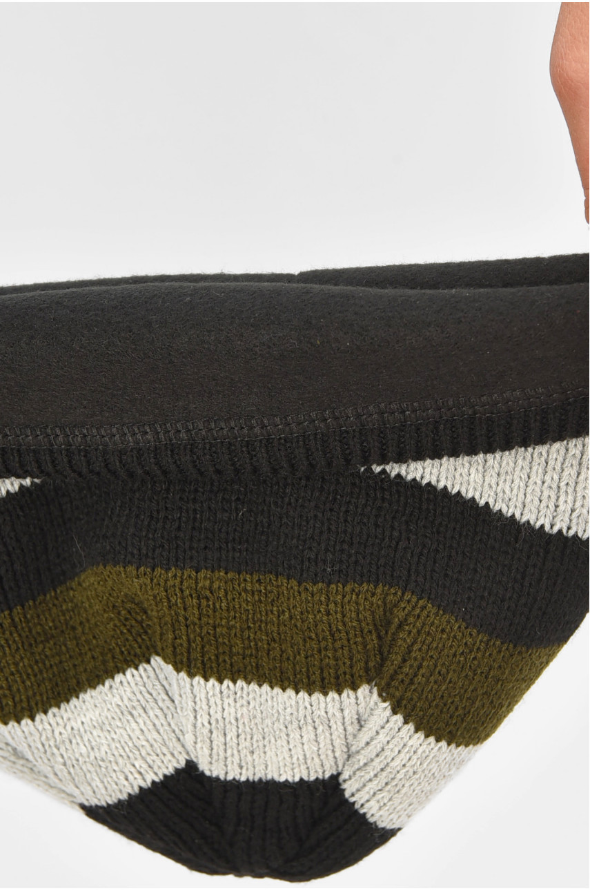 Шапка чоловіча на флісі в чорно-зелену смужку 204453