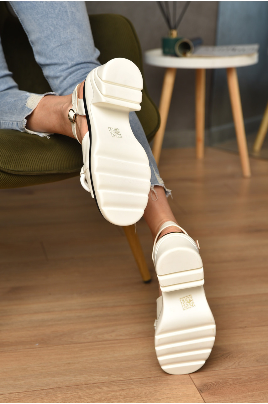 Босоніжки жіночі білого кольору 59-2 204530