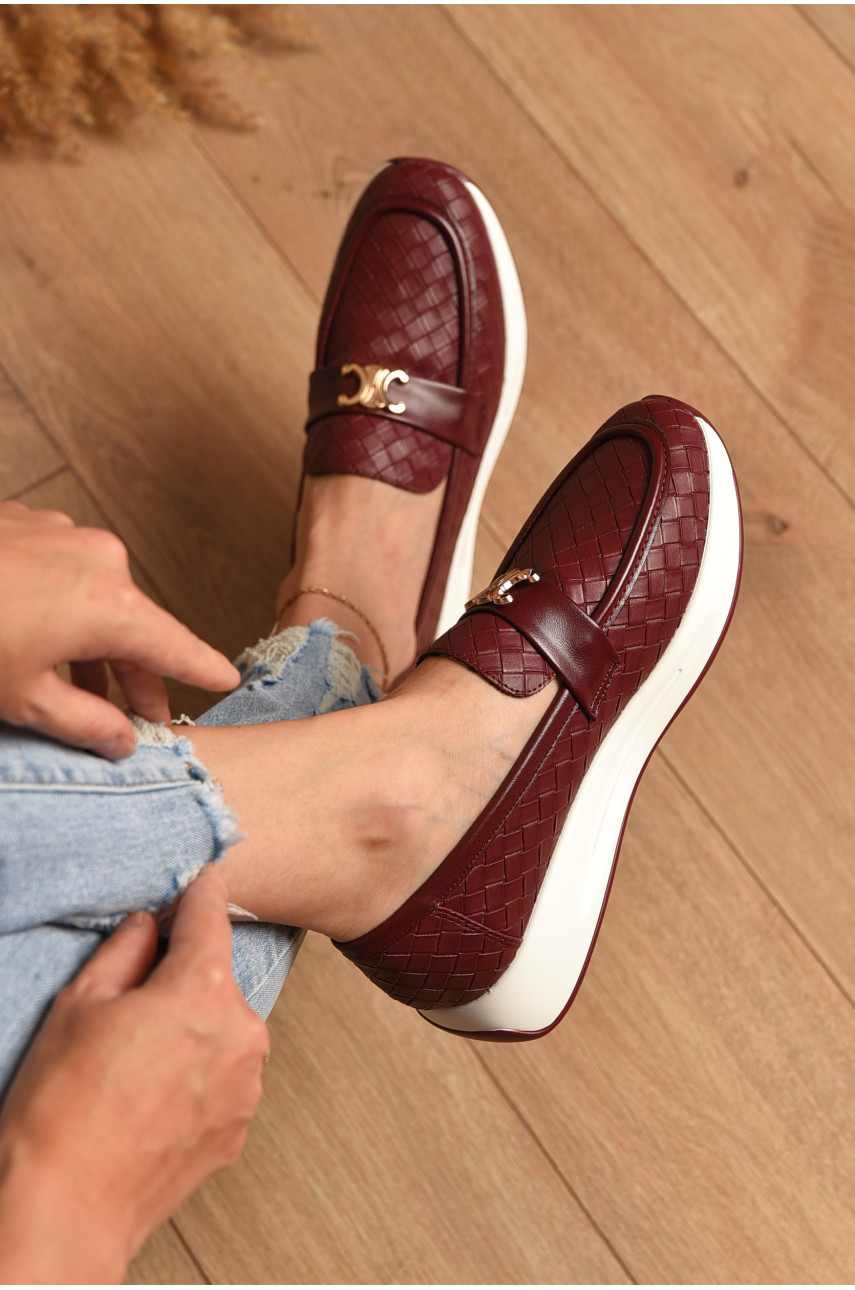 Туфлі-лофери жіночі бордового кольору Н66-10 204571