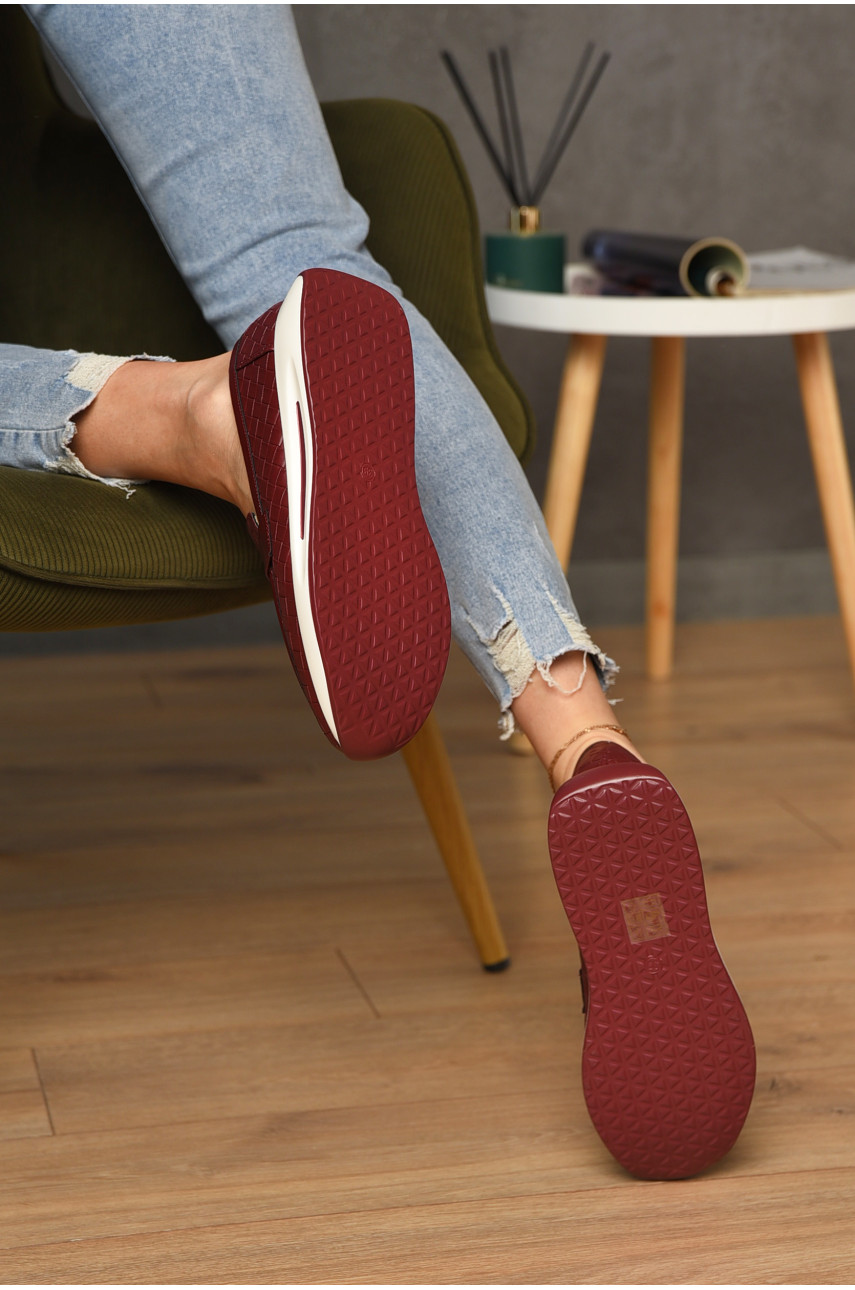 Туфлі-лофери жіночі бордового кольору Н66-10 204571