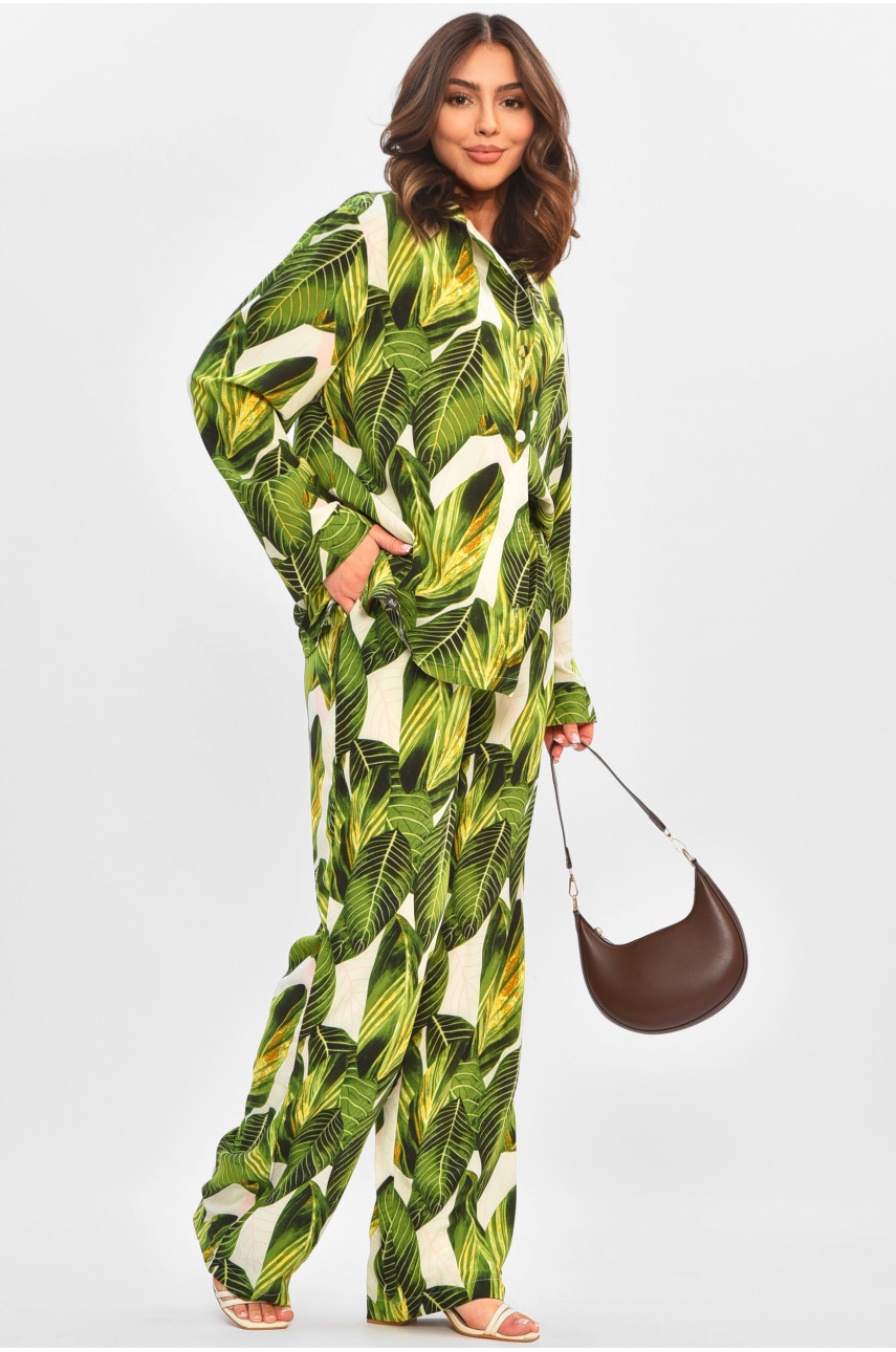 Костюм женский зеленого цвета с принтом 81224 204970