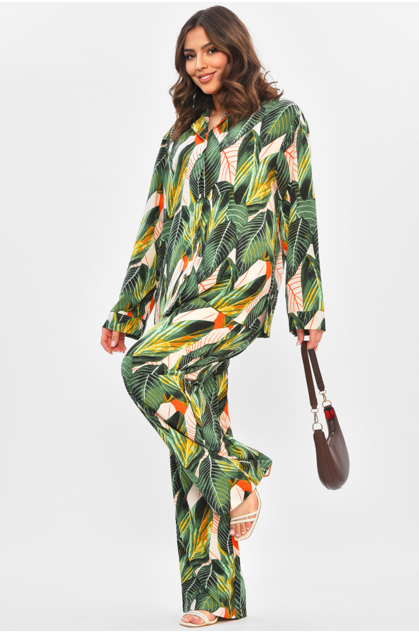 Костюм женский зеленого цвета с принтом 81224 204971