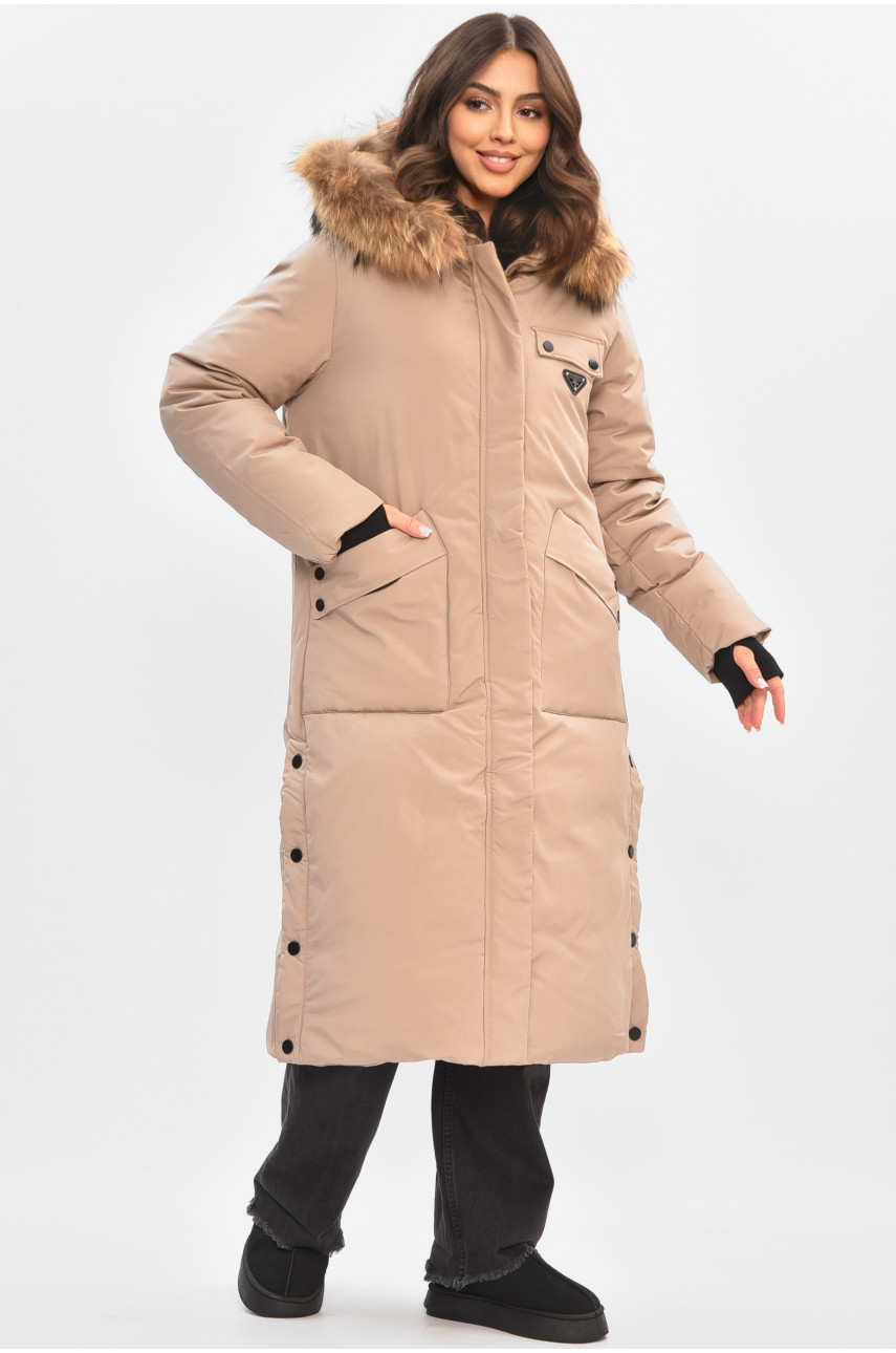 Куртка жіноча подовжена зима бежевого кольору 8361 205001