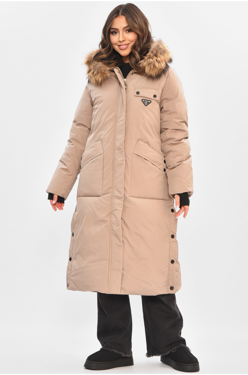 Куртка жіноча подовжена зима бежевого кольору 8361 205001
