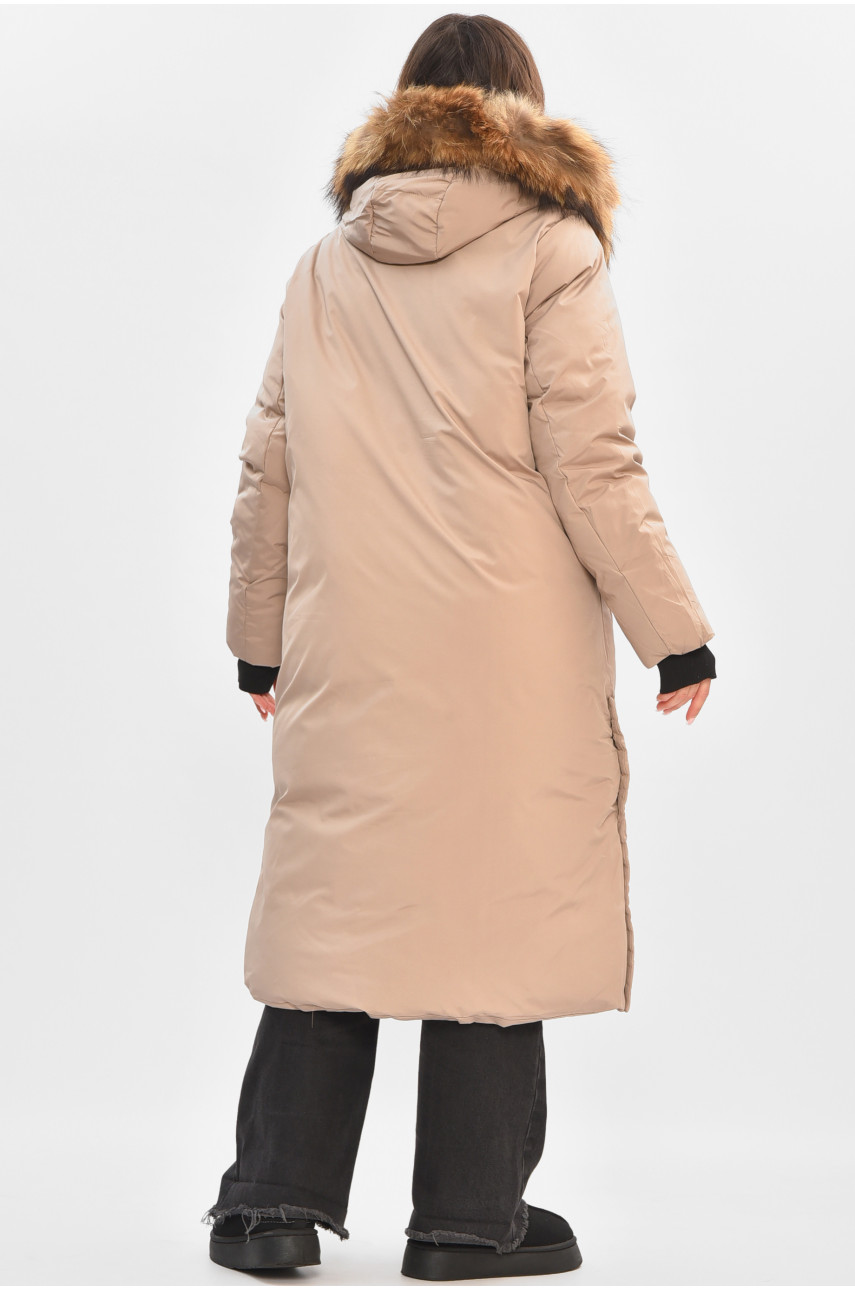 Куртка жіноча подовжена зима бежевого кольору 8361 205001