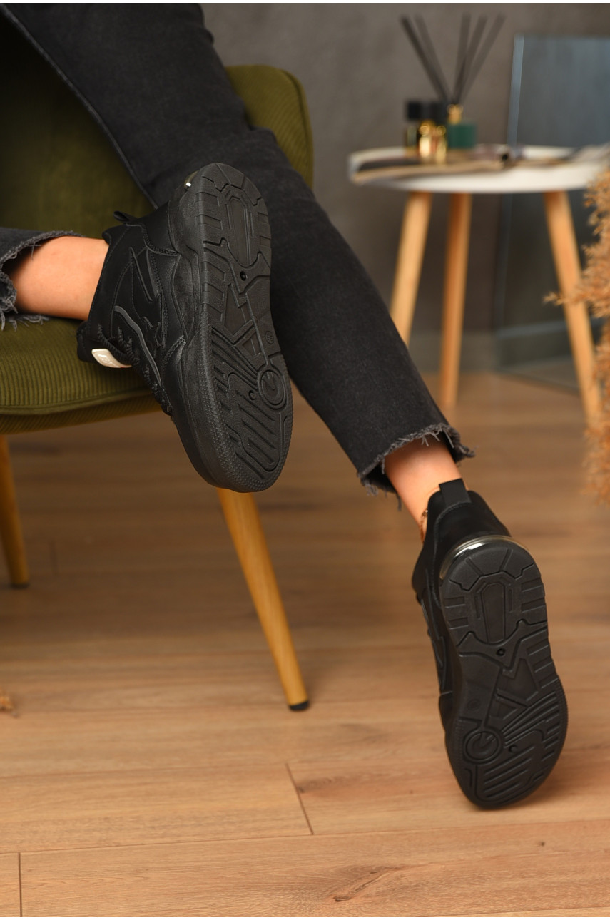 Кросівки жіночі зимові чорного кольору на шнурівці 106-5 205491 Кросівки жіночі зимові чорного кольору на шнурівці 106-5 205491