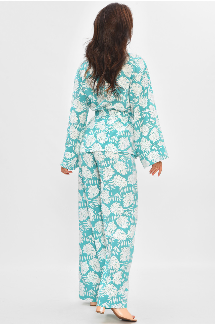 Костюм женский зеленого цвета с принтом 288 205665