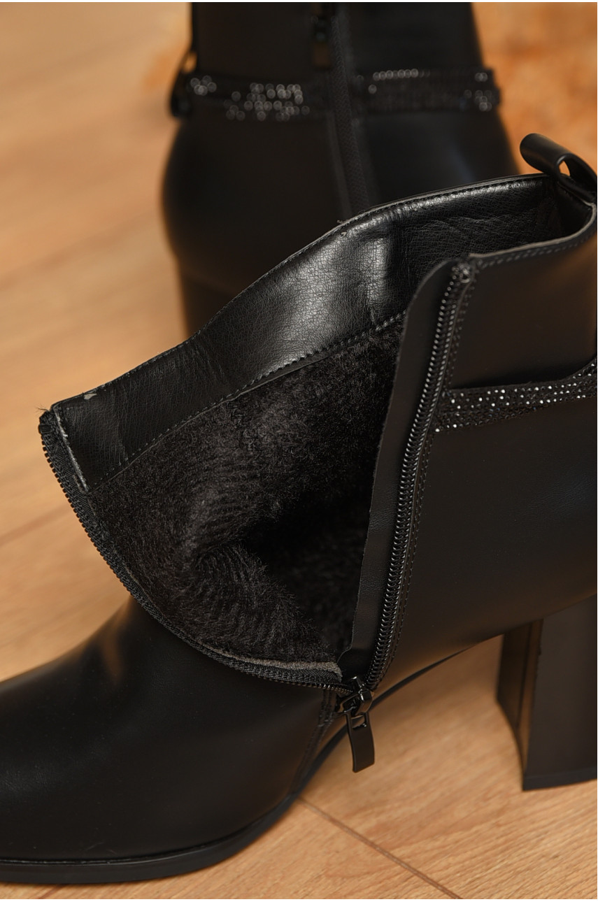 Ботинки женские демисезонные черного цвета 848 205723