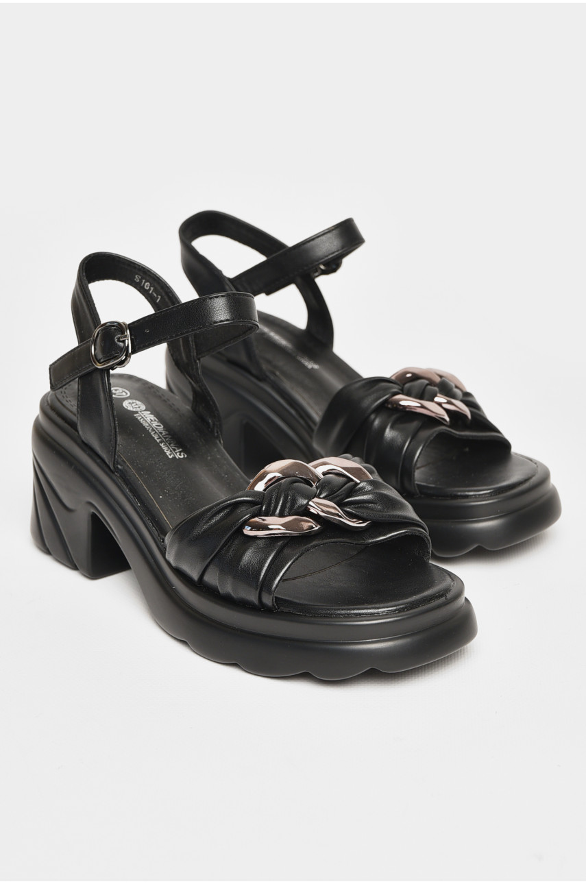 Босоніжки жіночі чорного кольору 161-1 206110