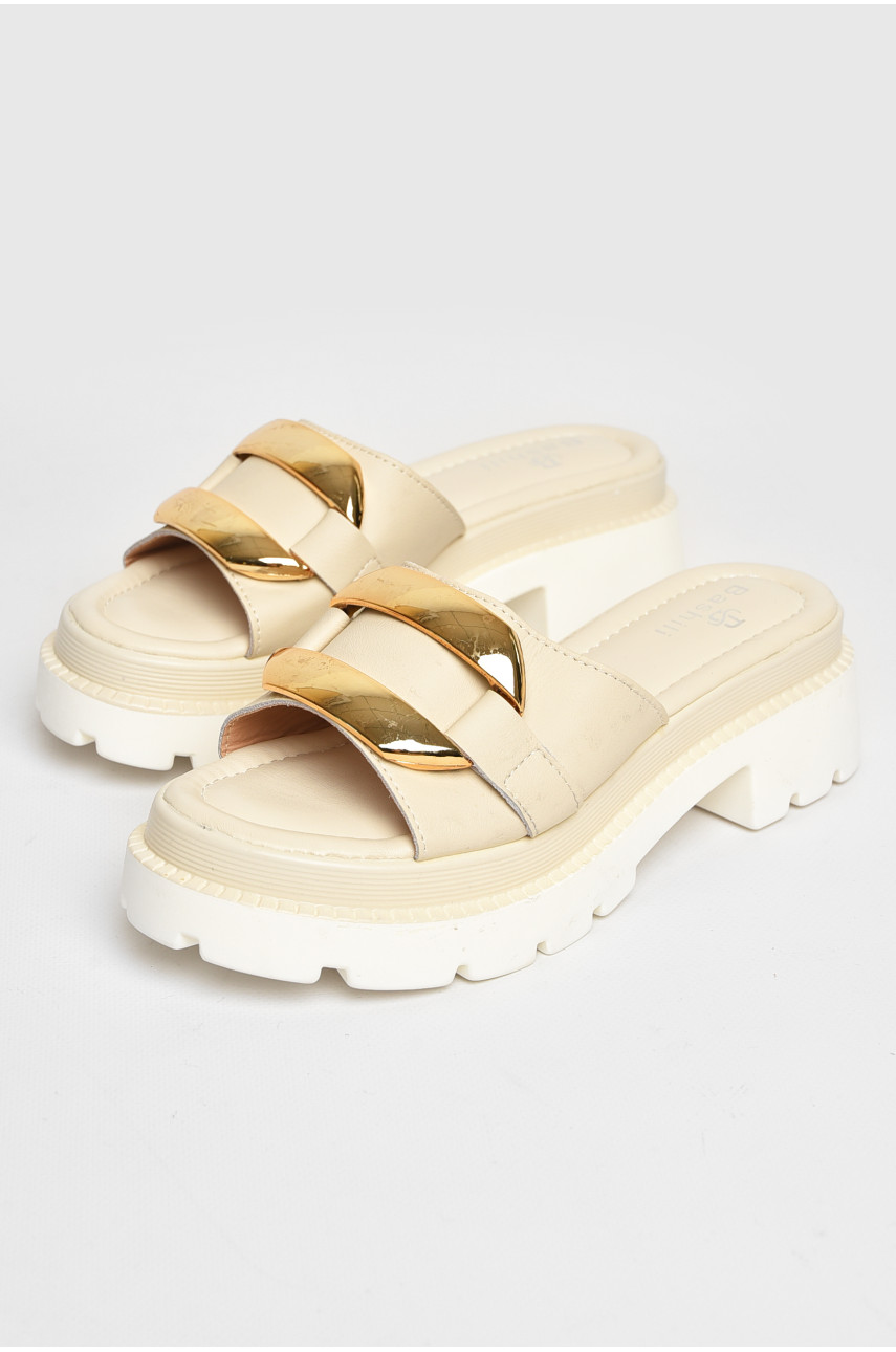 Шлепанцы женские бежевого цвета 206168