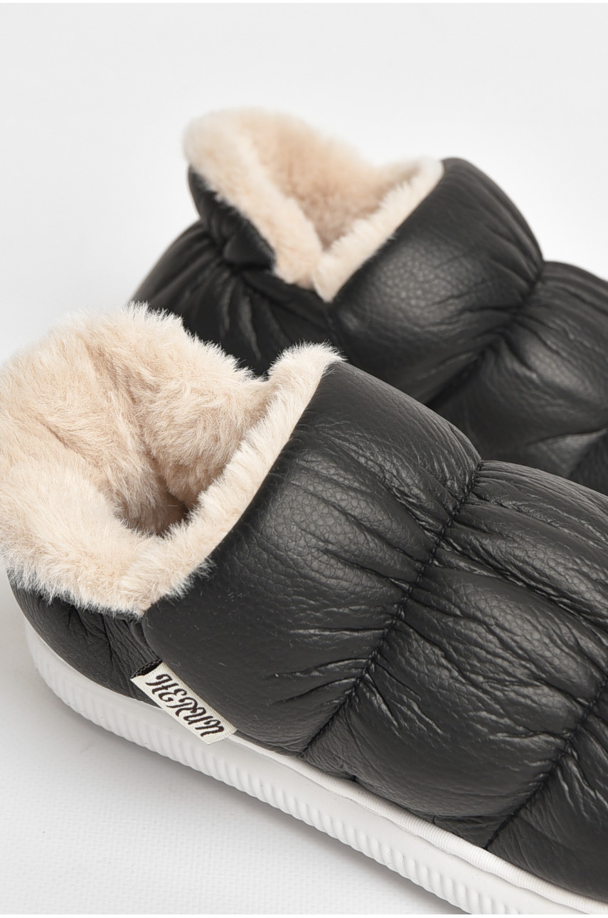 Капці дитячі чорного кольору на хутрі 8829-3 206231