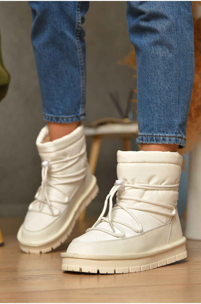 Дутики женские на меху белого цвета 88605-2 206434