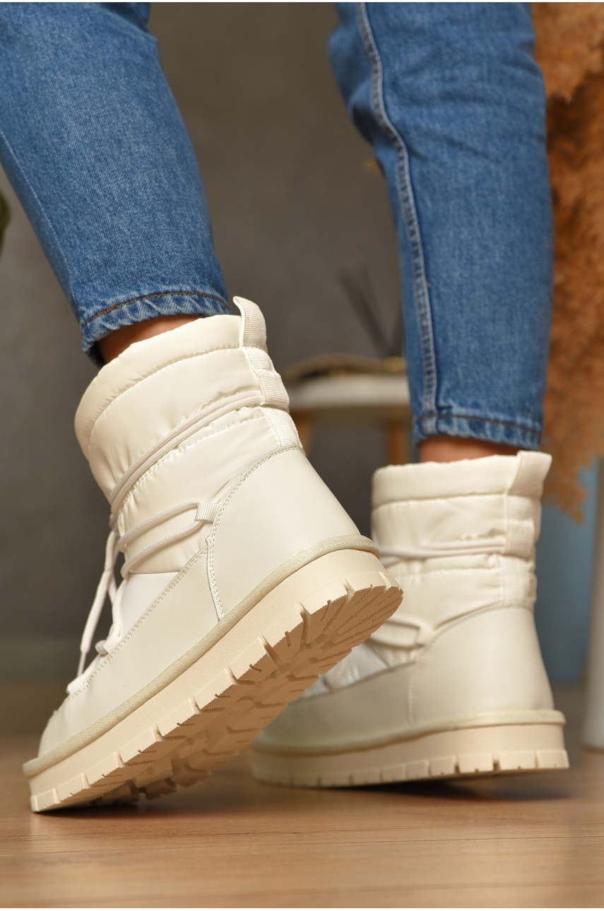 Дутики женские на меху белого цвета 88605-2 206434