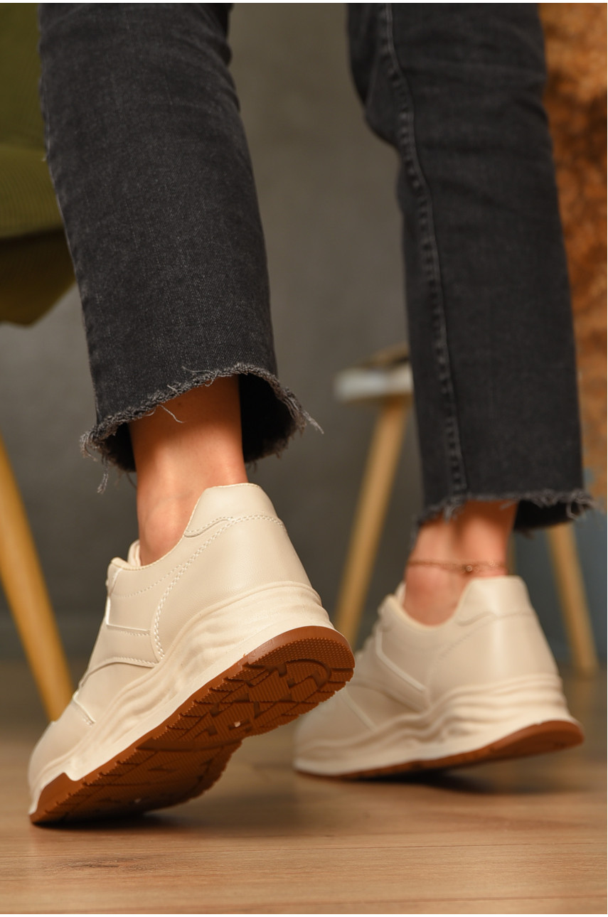 Кроссовки женские бежевого цвета на шнуровке 186-135 206559