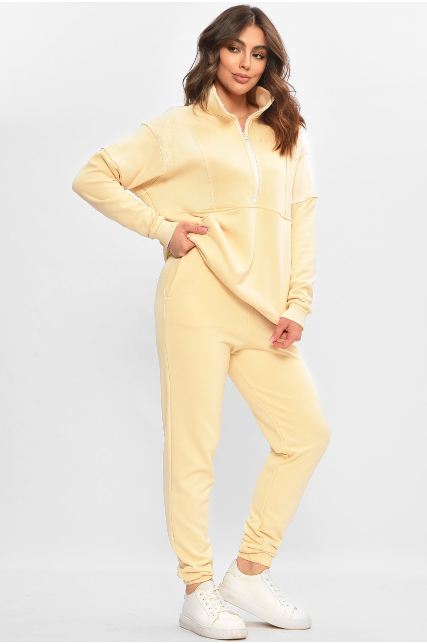 Спортивный костюм женский бежевого цвета 206856