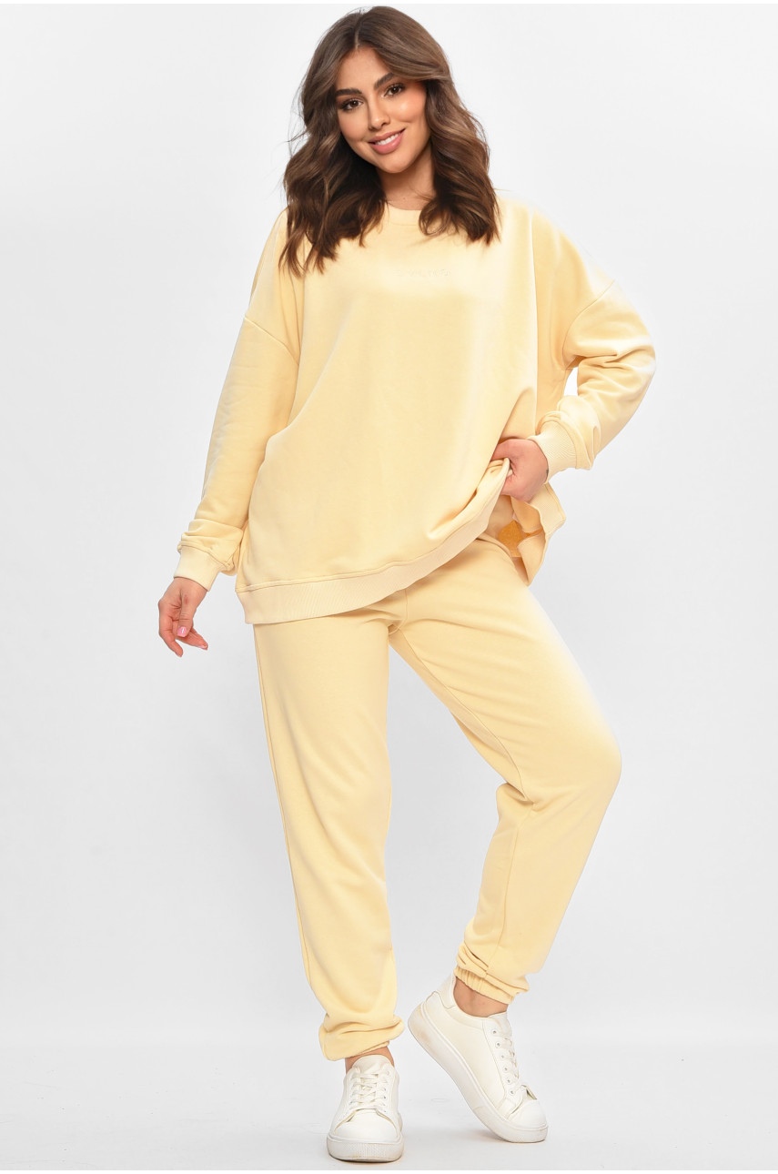 Спортивный костюм женский бежевого цвета 206859